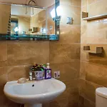 Apartment Fanis Seafront *