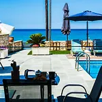 Fanis Seafront Apartment *