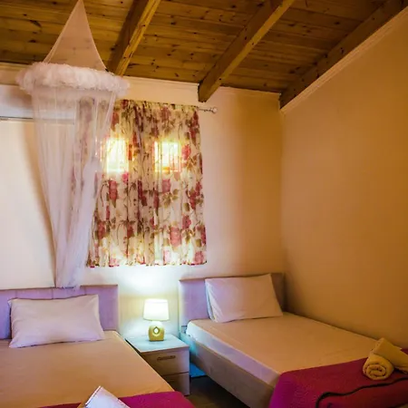 Fanis Seafront Apartament Agios Gordios (Corfu)