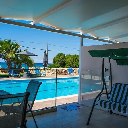 Fanis Seafront Apartament *