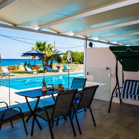 Fanis Seafront Apartament