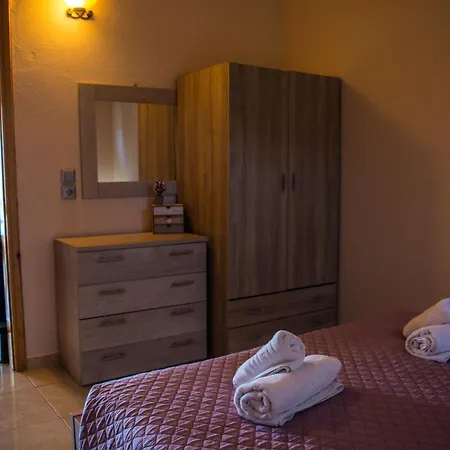 Fanis Seafront Appartement