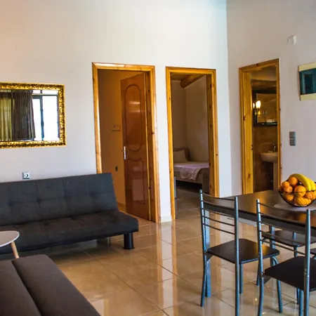 Fanis Seafront Agios Gordios (Corfu)