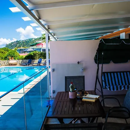 Fanis Seafront Appartamento