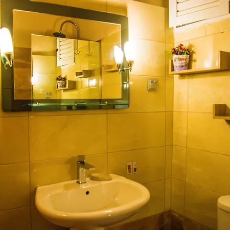 Fanis Seafront Appartement